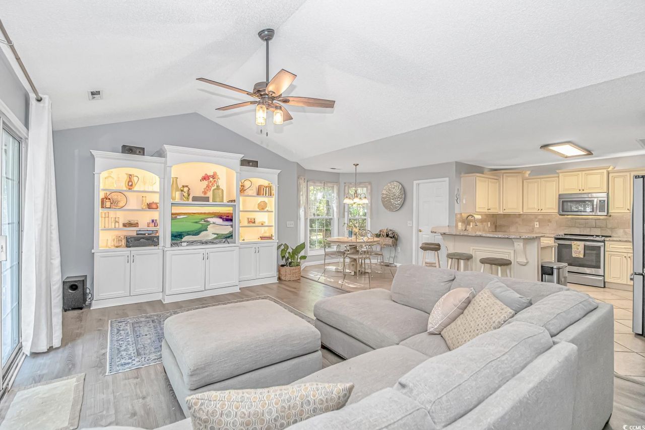 5 Old Barge Dr. Photo 10