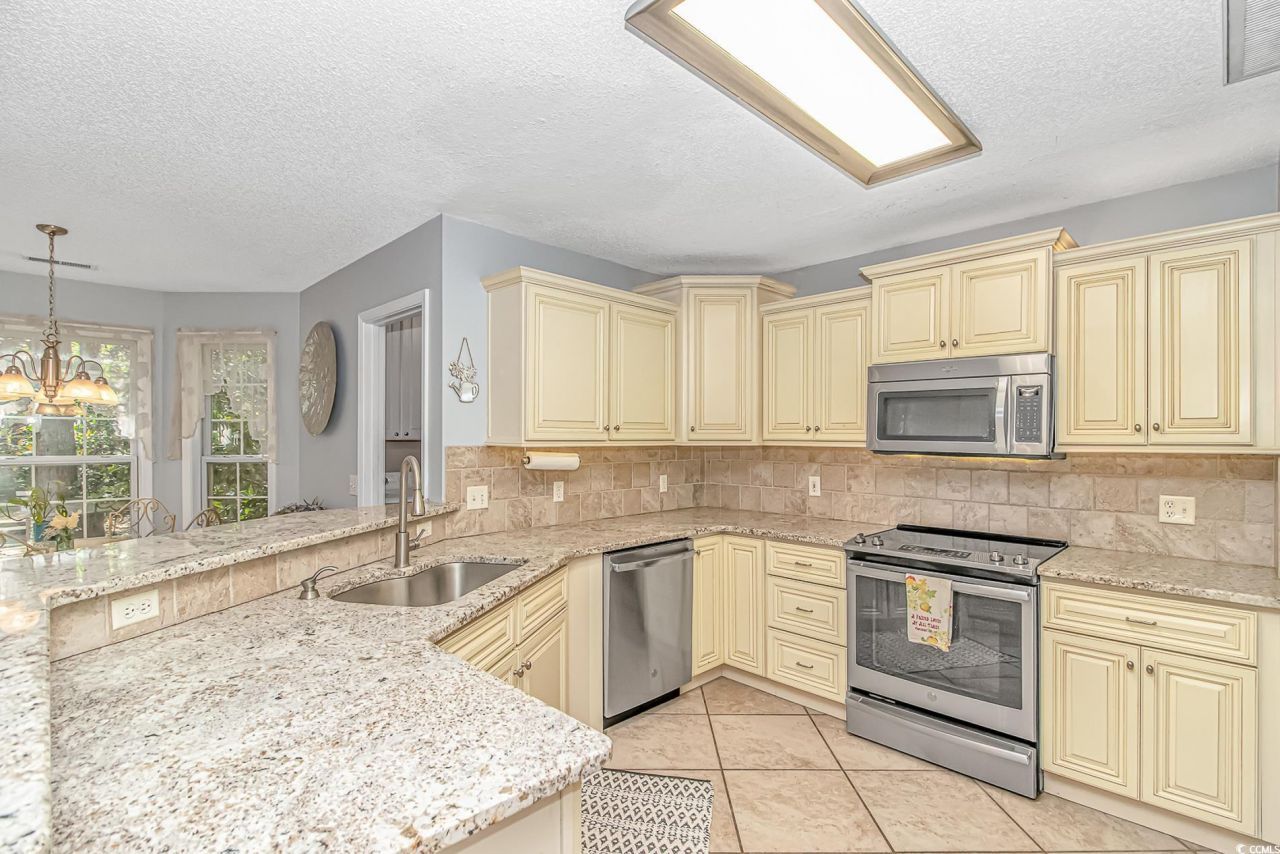 5 Old Barge Dr. Photo 7