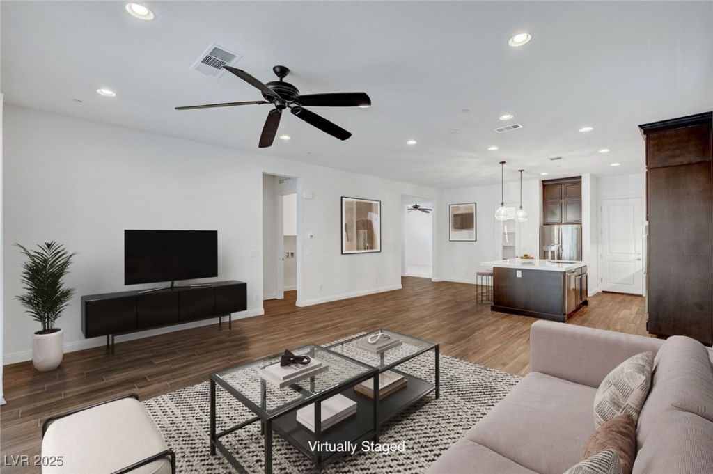 395 Nine Mile Creek Drive, Las Vegas, NV 89138 Main Photo