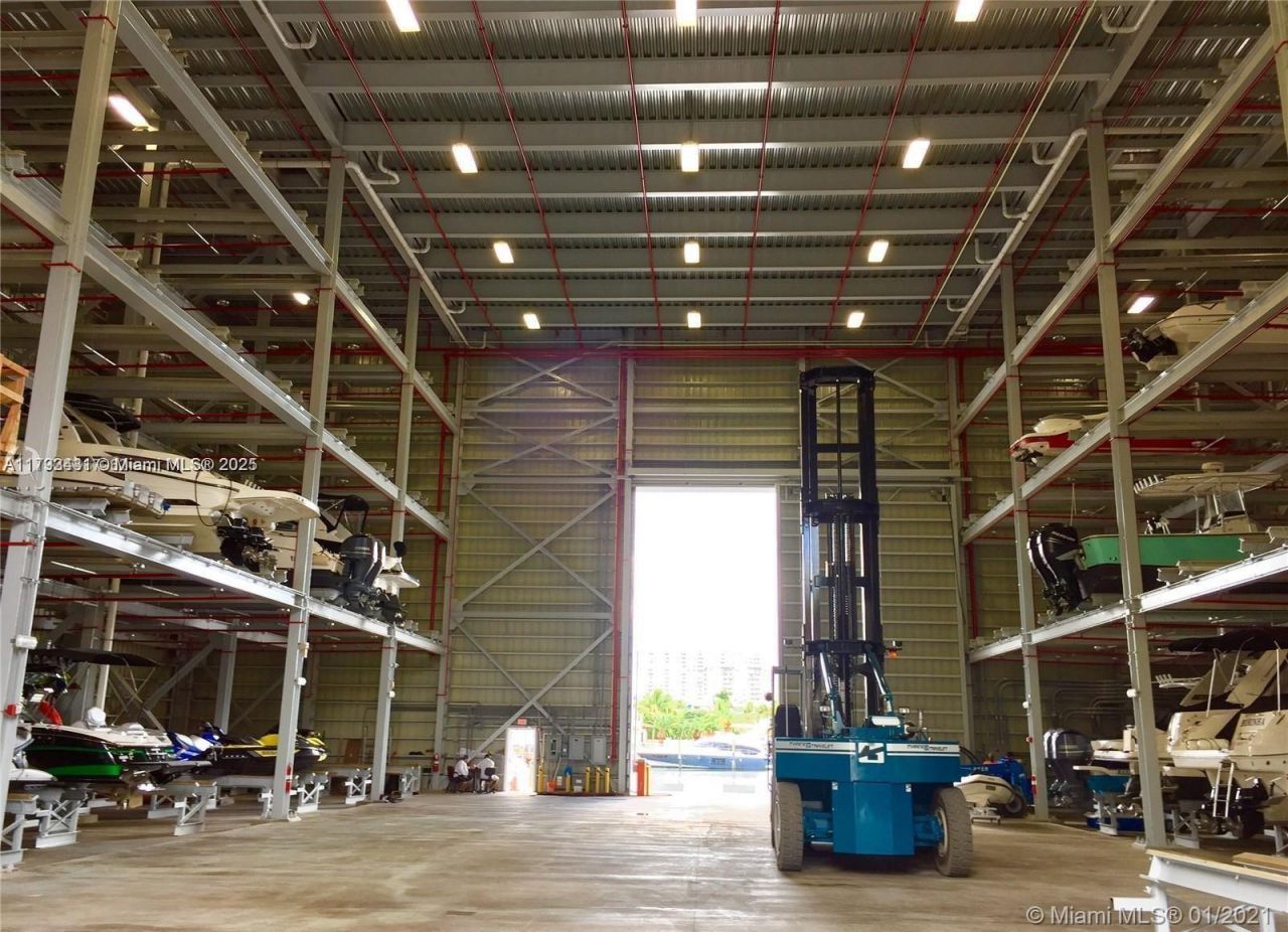 400 Sunny Isles Blvd, Sunny Isles Beach, FL 33160 Photo