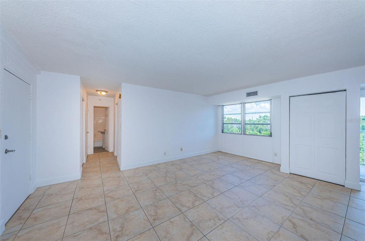 3315 58th Avenue S, Unit 509, Saint Petersburg, FL 33711 Photo