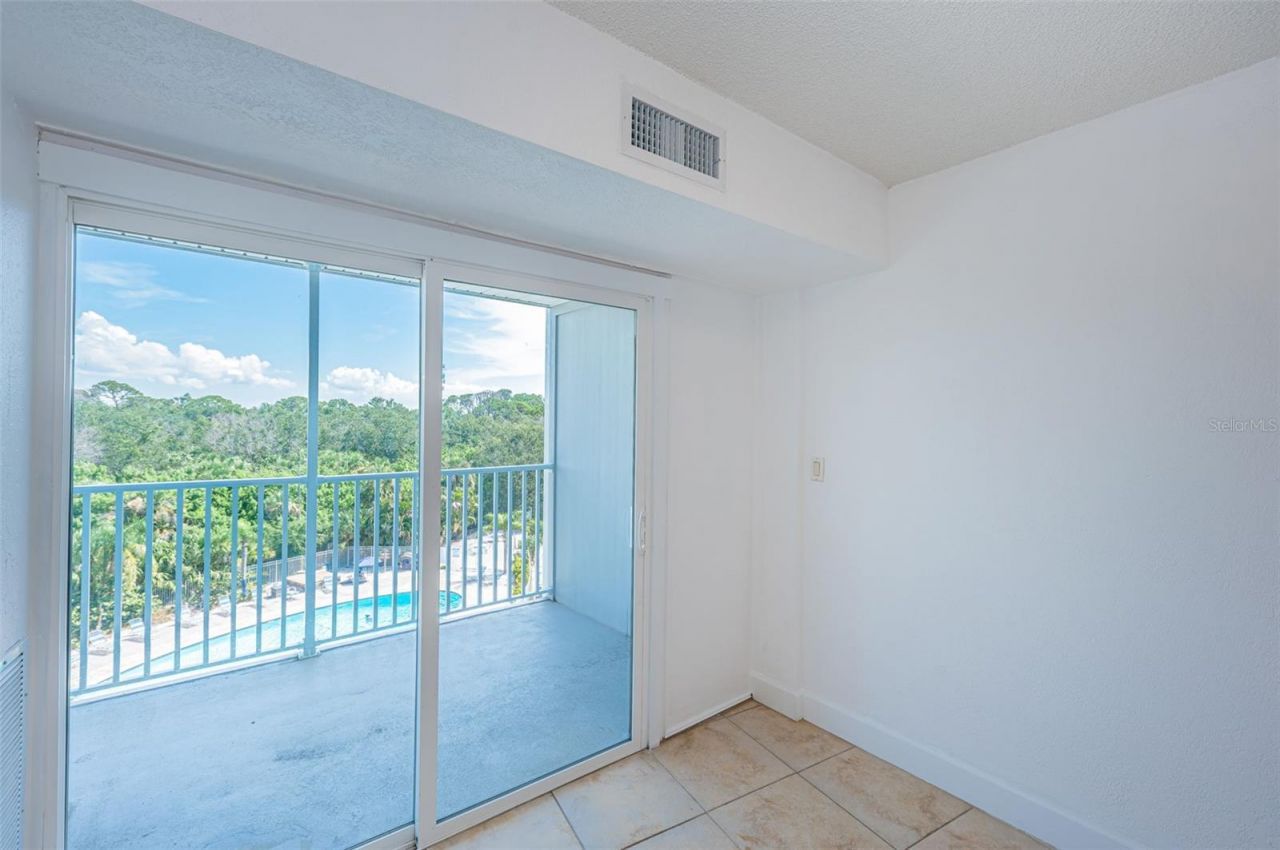 3315 58th Avenue S, Unit 509, Saint Petersburg, FL 33711 Photo