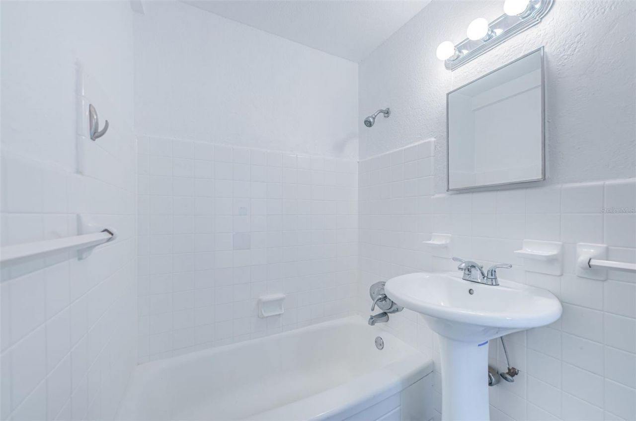 3315 58th Avenue S, Unit 509, Saint Petersburg, FL 33711 Photo