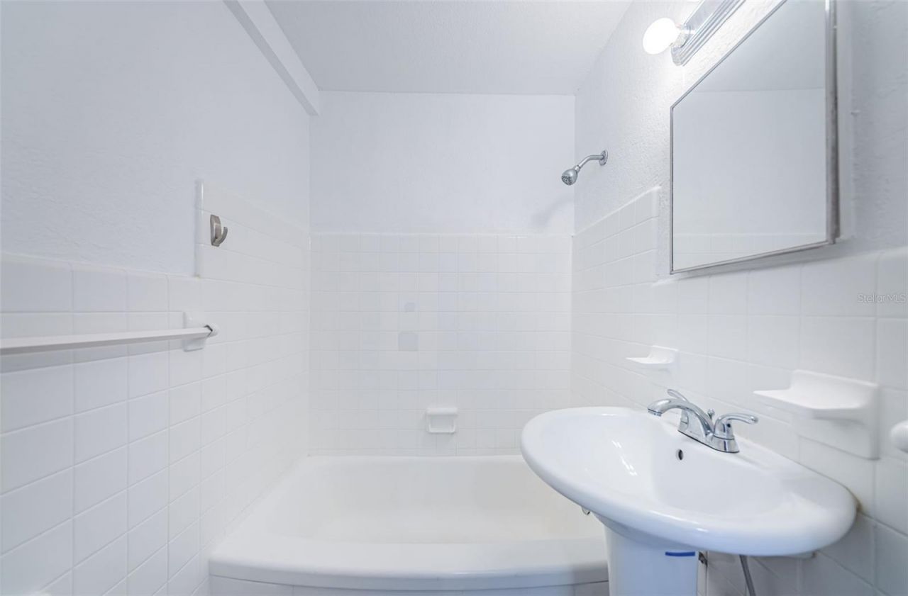 3315 58th Avenue S, Unit 509, Saint Petersburg, FL 33711 Photo