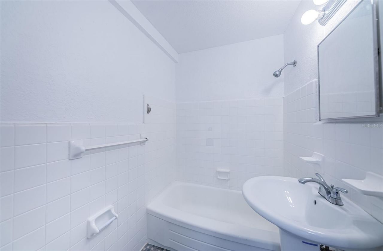 3315 58th Avenue S, Unit 509, Saint Petersburg, FL 33711 Photo