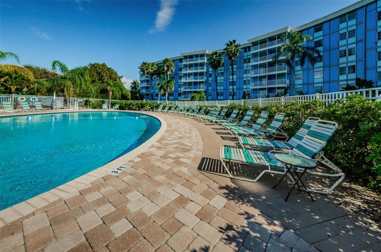 3315 58th Avenue S, Unit 509, Saint Petersburg, FL 33711 Photo