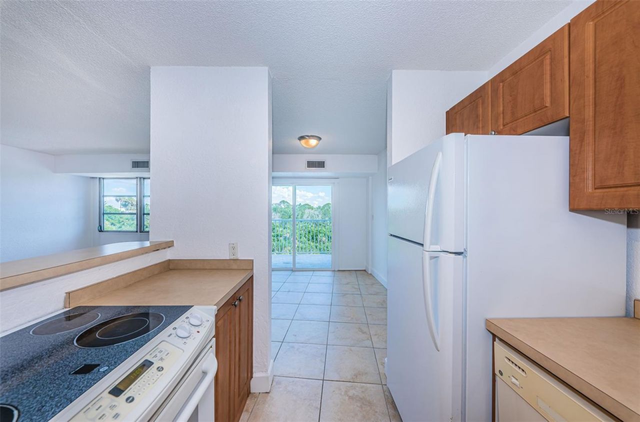 3315 58th Avenue S, Unit 509, Saint Petersburg, FL 33711 Photo