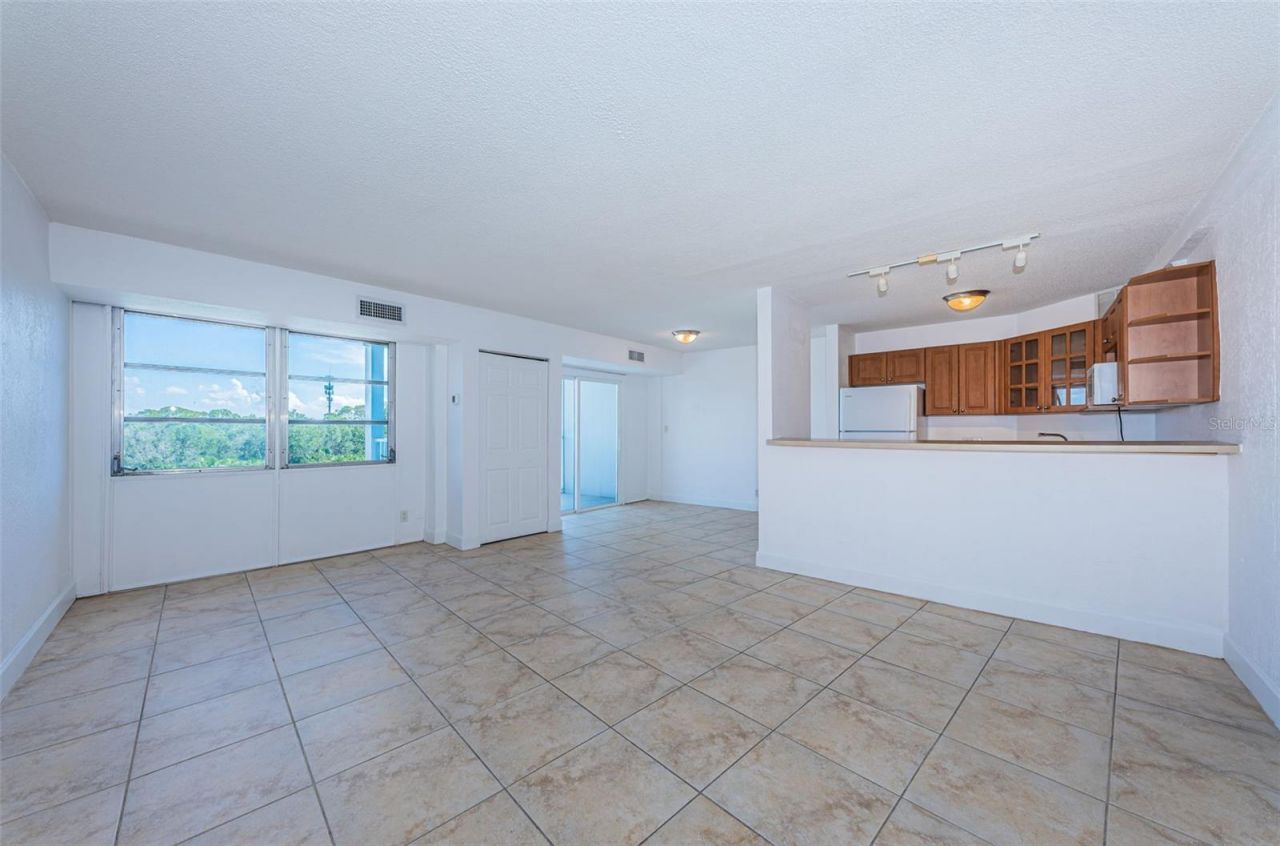 3315 58th Avenue S, Unit 509, Saint Petersburg, FL 33711 Photo