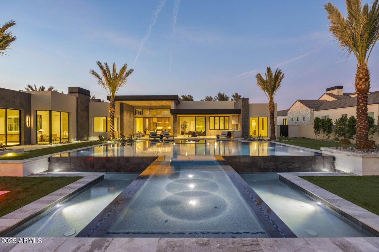 7001 E Paradise Drive, Scottsdale, AZ 85254 Main Photo