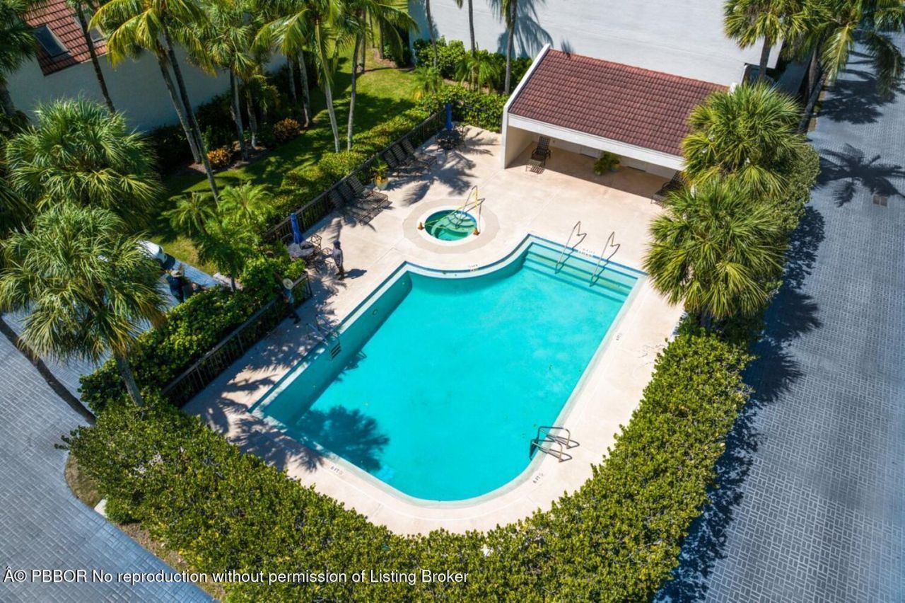 2335 S Ocean Boulevard, Unit C-9, Palm Beach, FL 33480 Photo