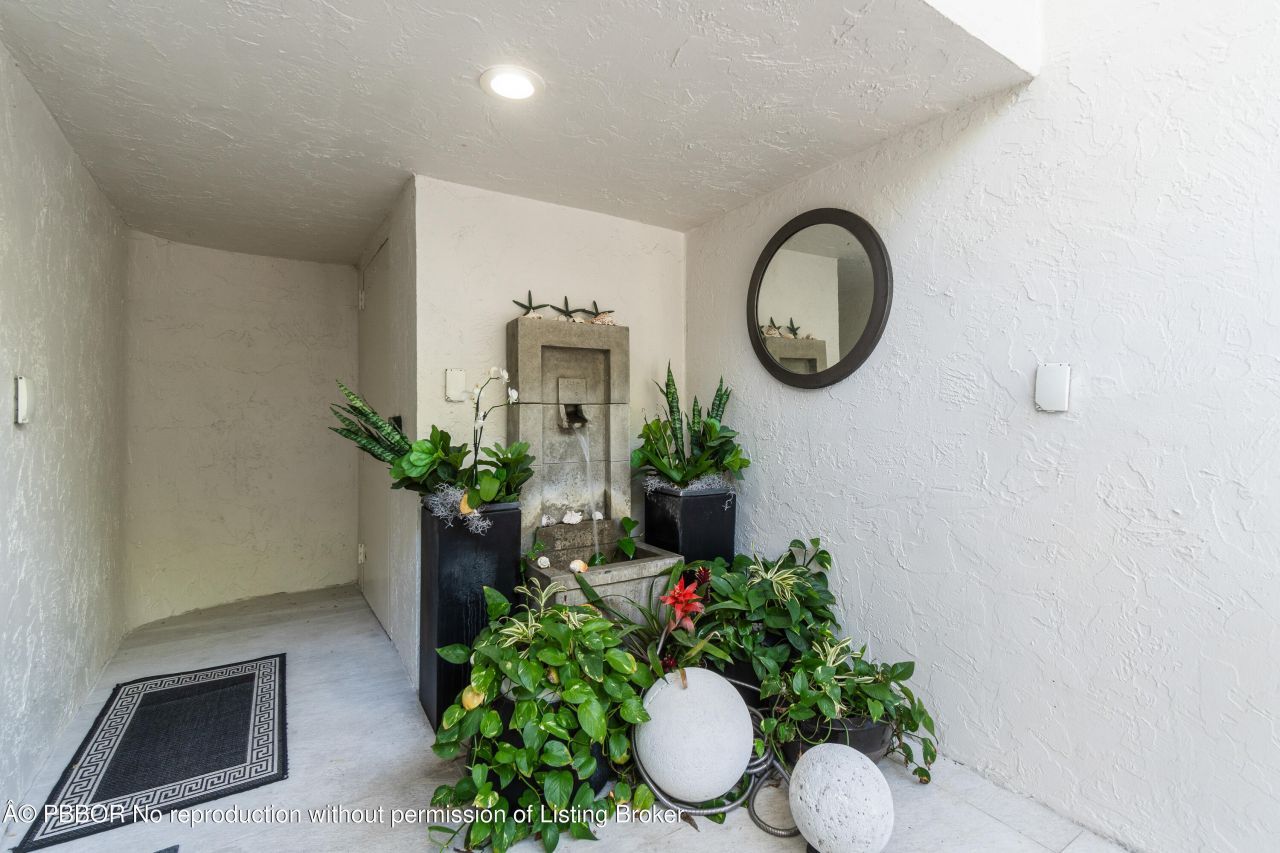 2335 S Ocean Boulevard, Unit C-9, Palm Beach, FL 33480 Photo