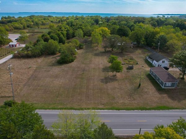 5601 E Pittsburgh Street, Port Clinton, OH 43452