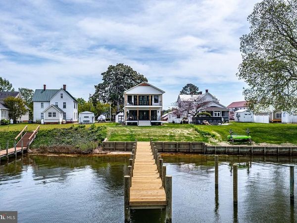 696 MAIN STREET, REEDVILLE, VA 22539