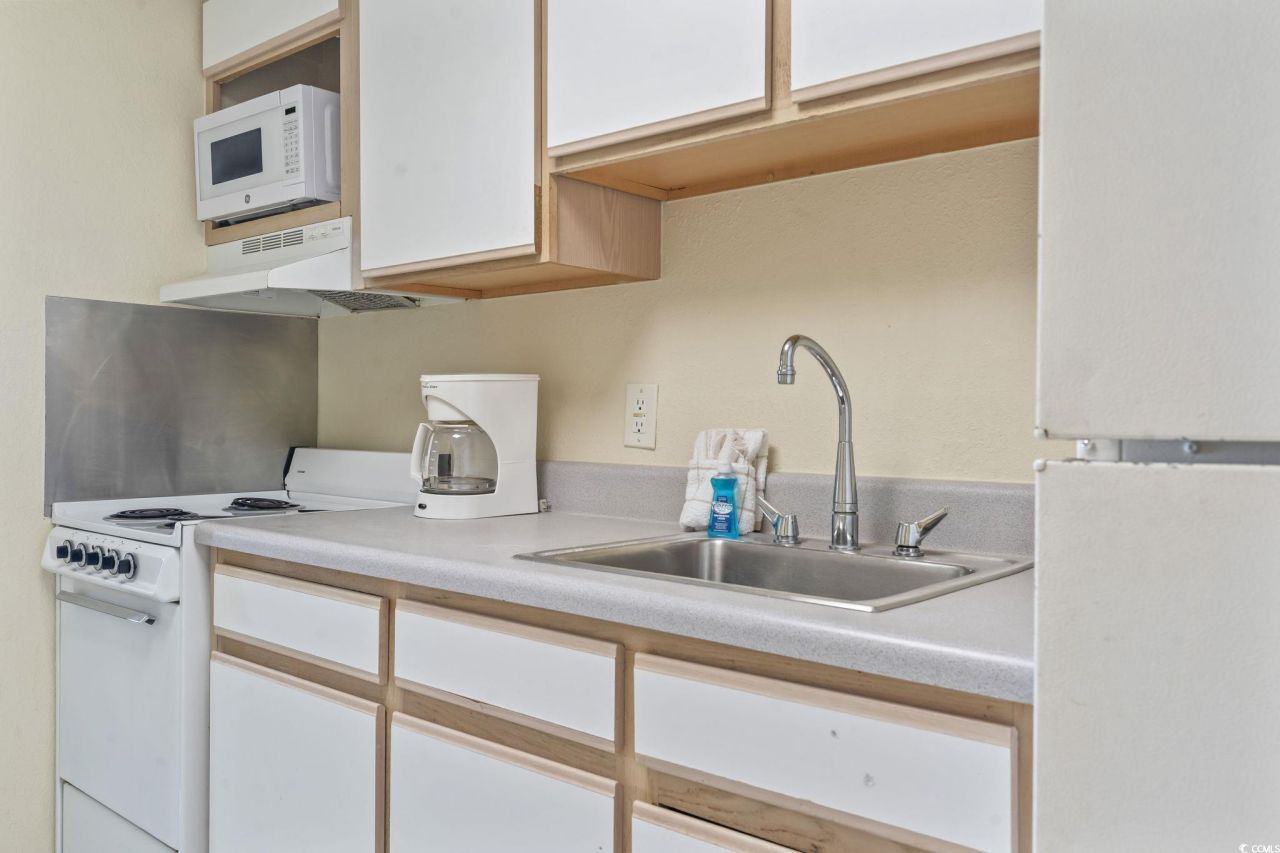 2300 N Ocean Blvd. Photo 12