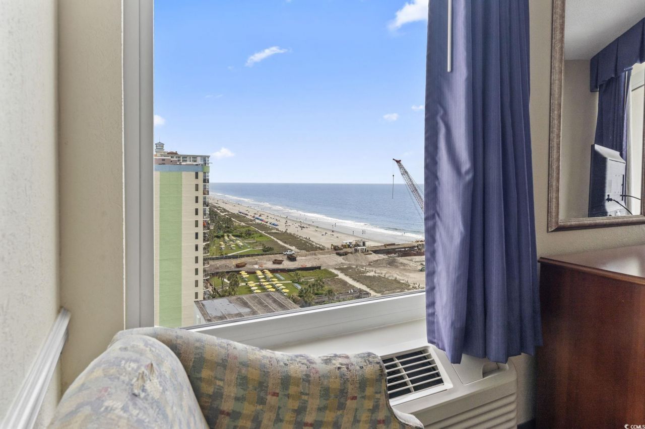 2300 N Ocean Blvd. Photo 31