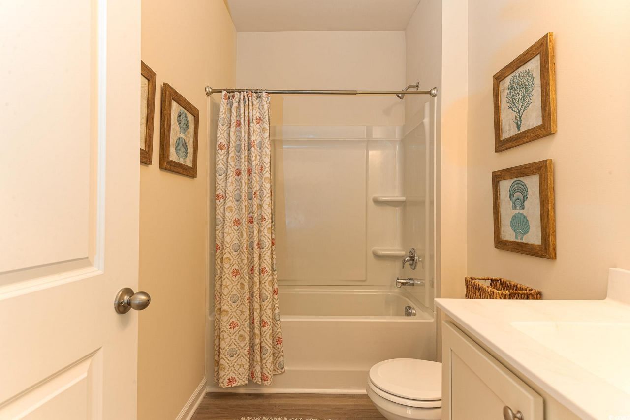 304 Clear Lake Dr. Photo 19