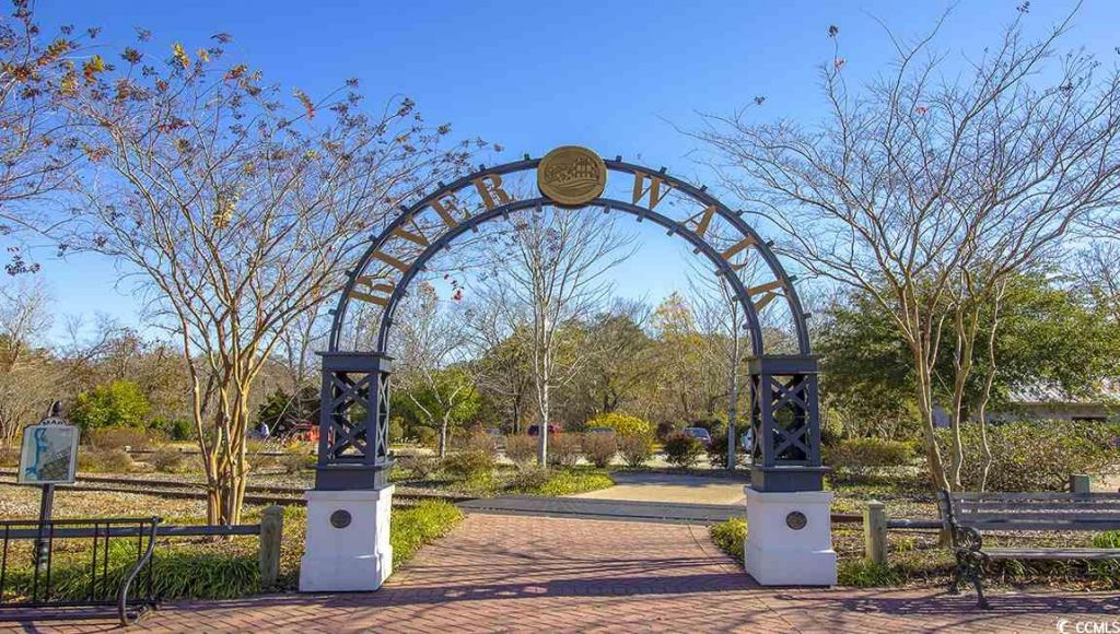 304 Clear Lake Dr. Photo 25