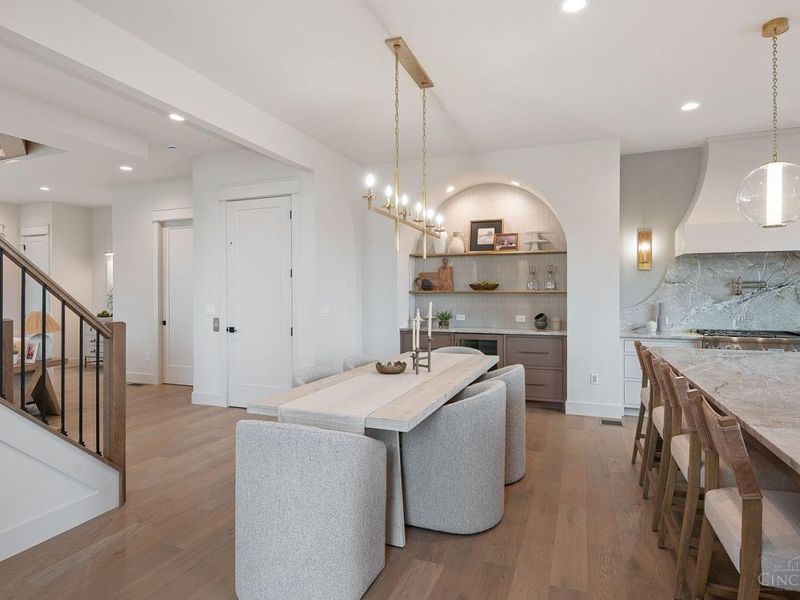 2926 Three Oaks Lane, Cincinnati, OH 45209 Photo 14