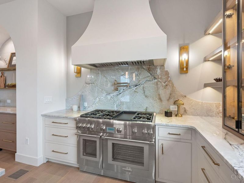 2926 Three Oaks Lane, Cincinnati, OH 45209 Photo 17