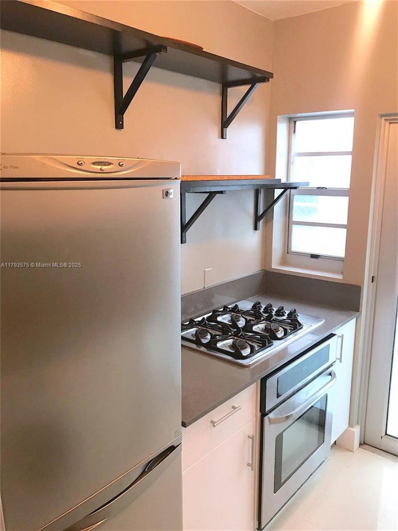 1604 Drexel Ave, Unit 107, Miami Beach, FL 33139 Photo