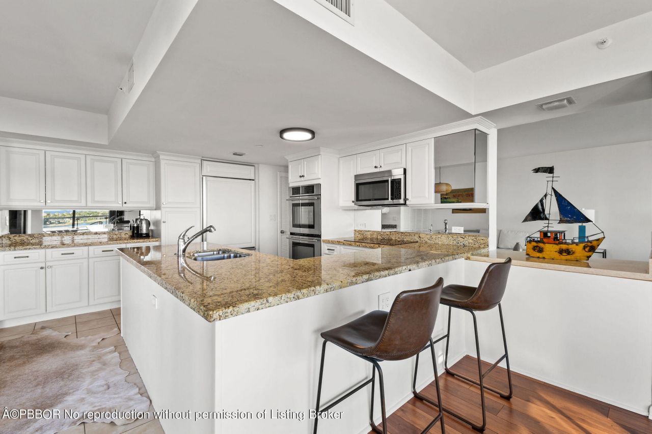 529 S Flagler Drive, Unit 9H, West Palm Beach, FL 33401 Photo