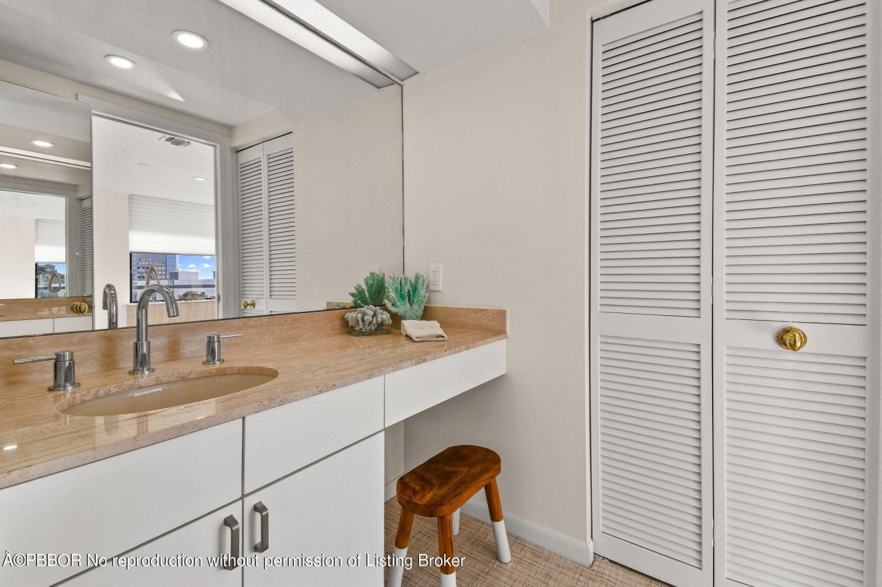 529 S Flagler Drive, Unit 9H, West Palm Beach, FL 33401 Photo