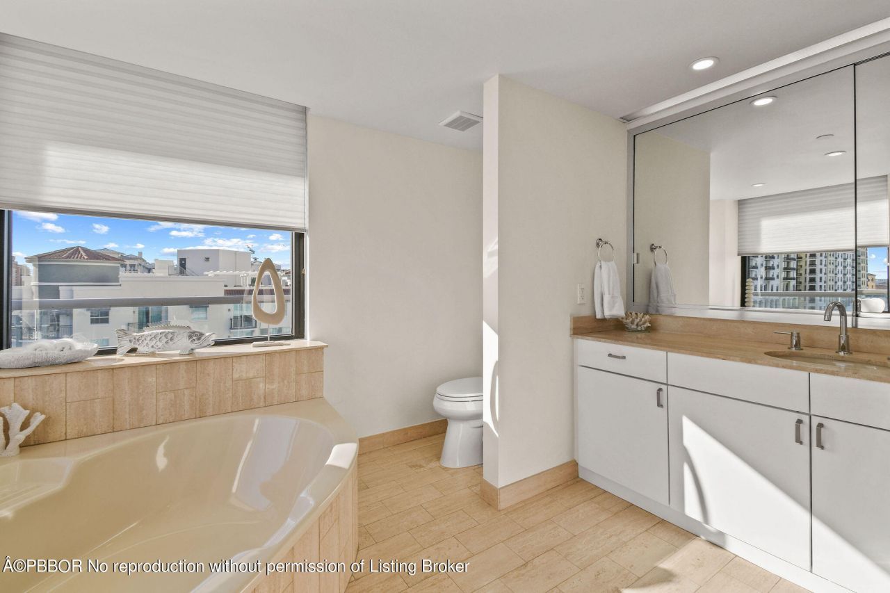 529 S Flagler Drive, Unit 9H, West Palm Beach, FL 33401 Photo