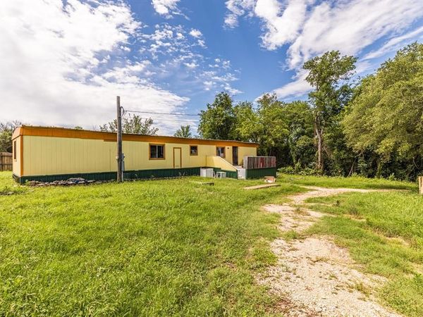 190 Creek Drive, Whitney, TX 76692