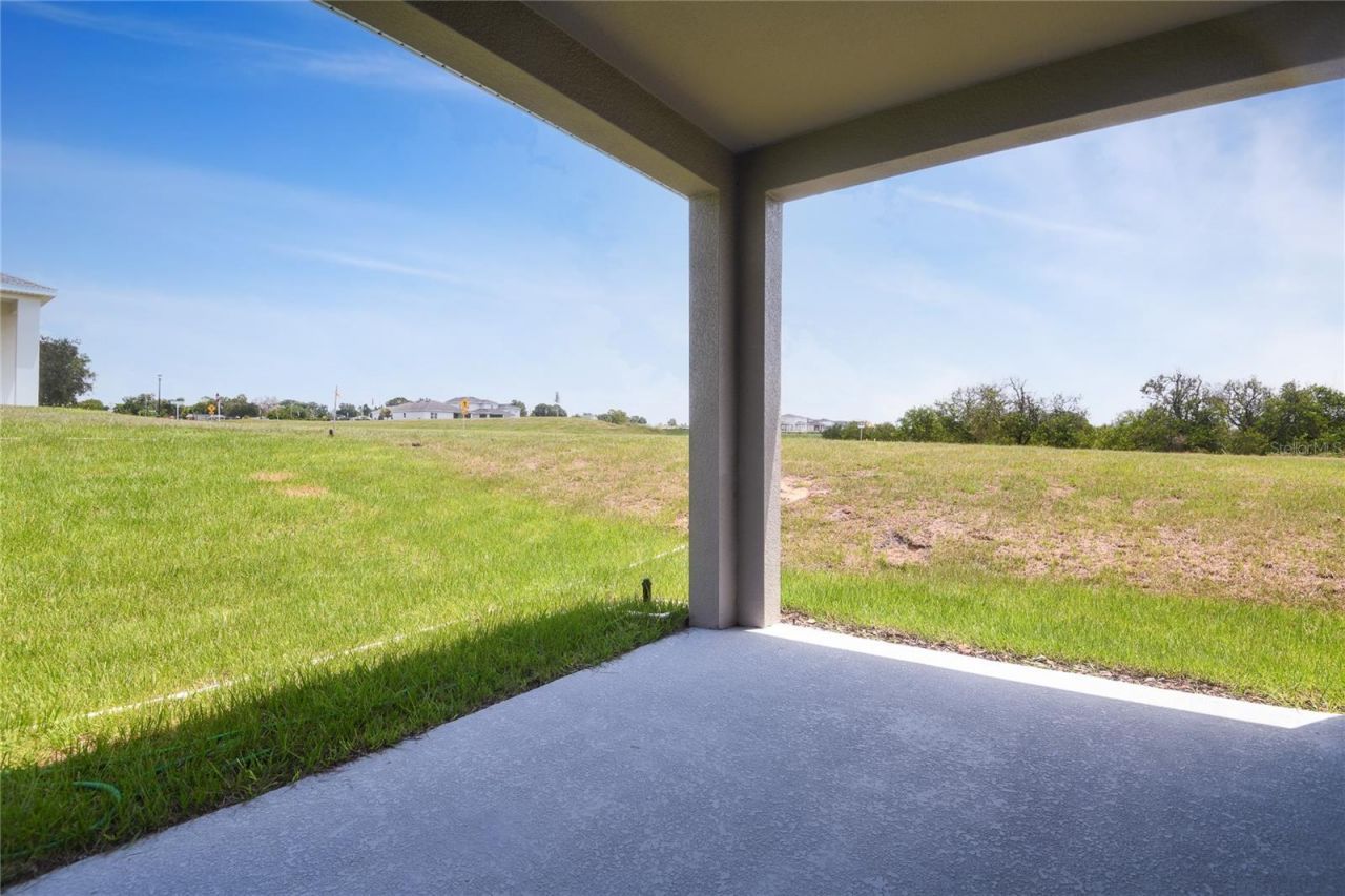 1007 Wisteria Way, Dundee, FL 33838 Photo