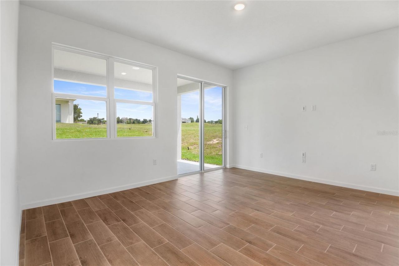 1007 Wisteria Way, Dundee, FL 33838 Photo