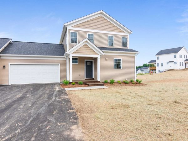 15 Dogwood Circle, Unit 15R Kousa, Milton, VT 05468
