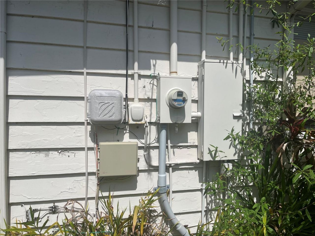 2415 Pelican Drive, Sarasota, FL 34237 Photo