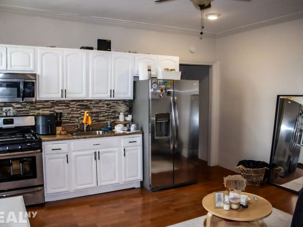 645 Barretto Street, Unit 3G, Bronx, NY 10474