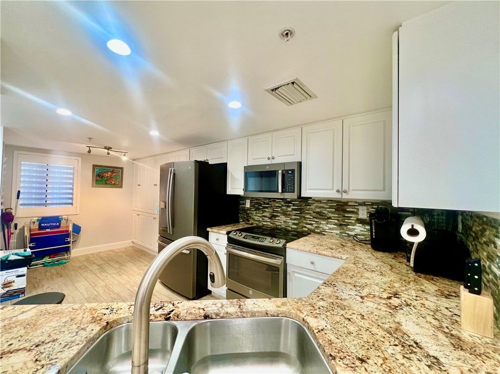 3880 N A1a Highway, Unit 604, Hutchinson Island, FL 34949 Photo