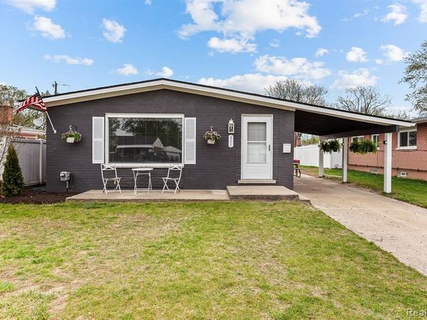 451 DARWIN Street, Westland, MI 48186