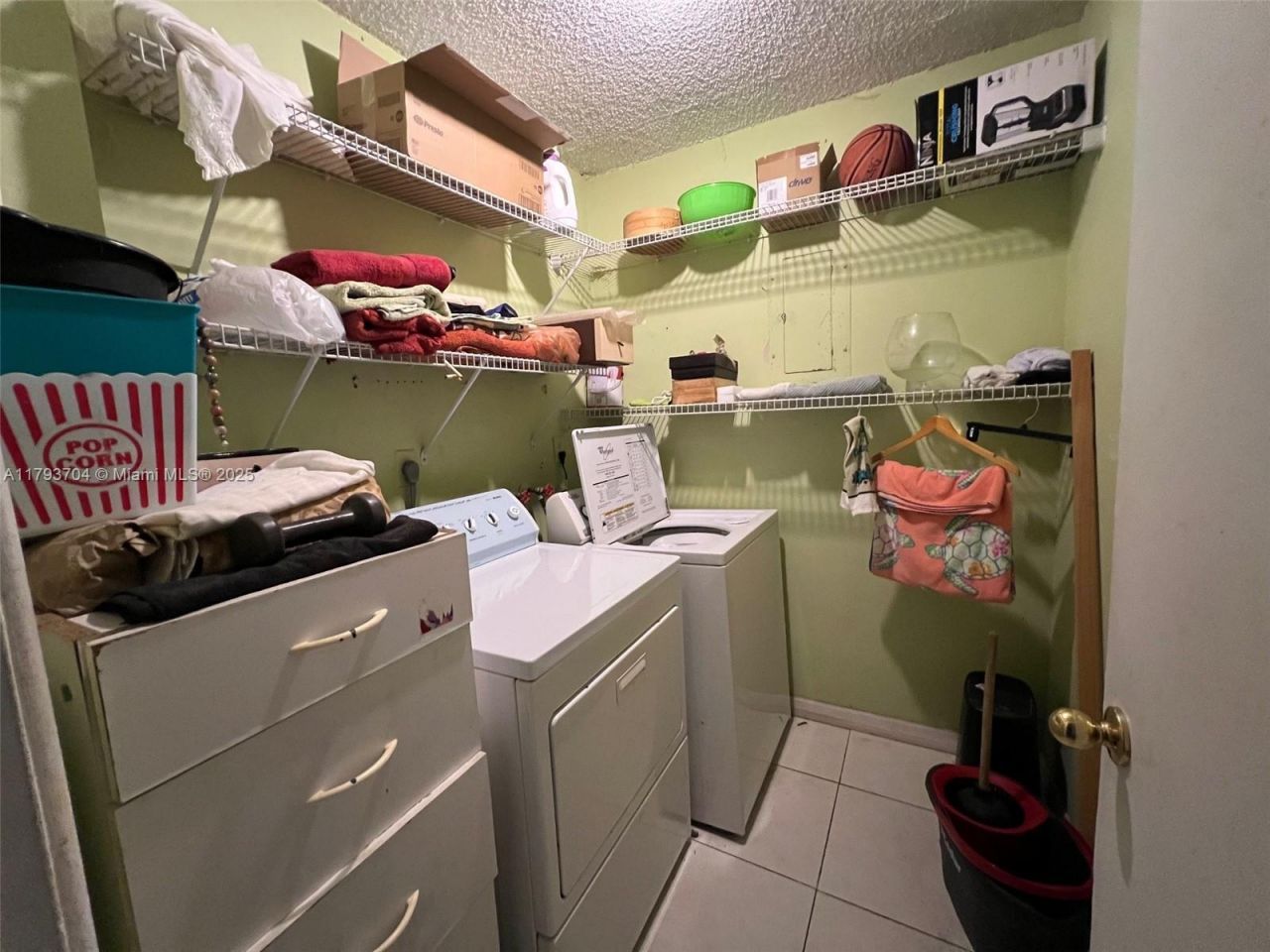 460 W Park Dr, Unit 103, Miami, FL 33172 Photo