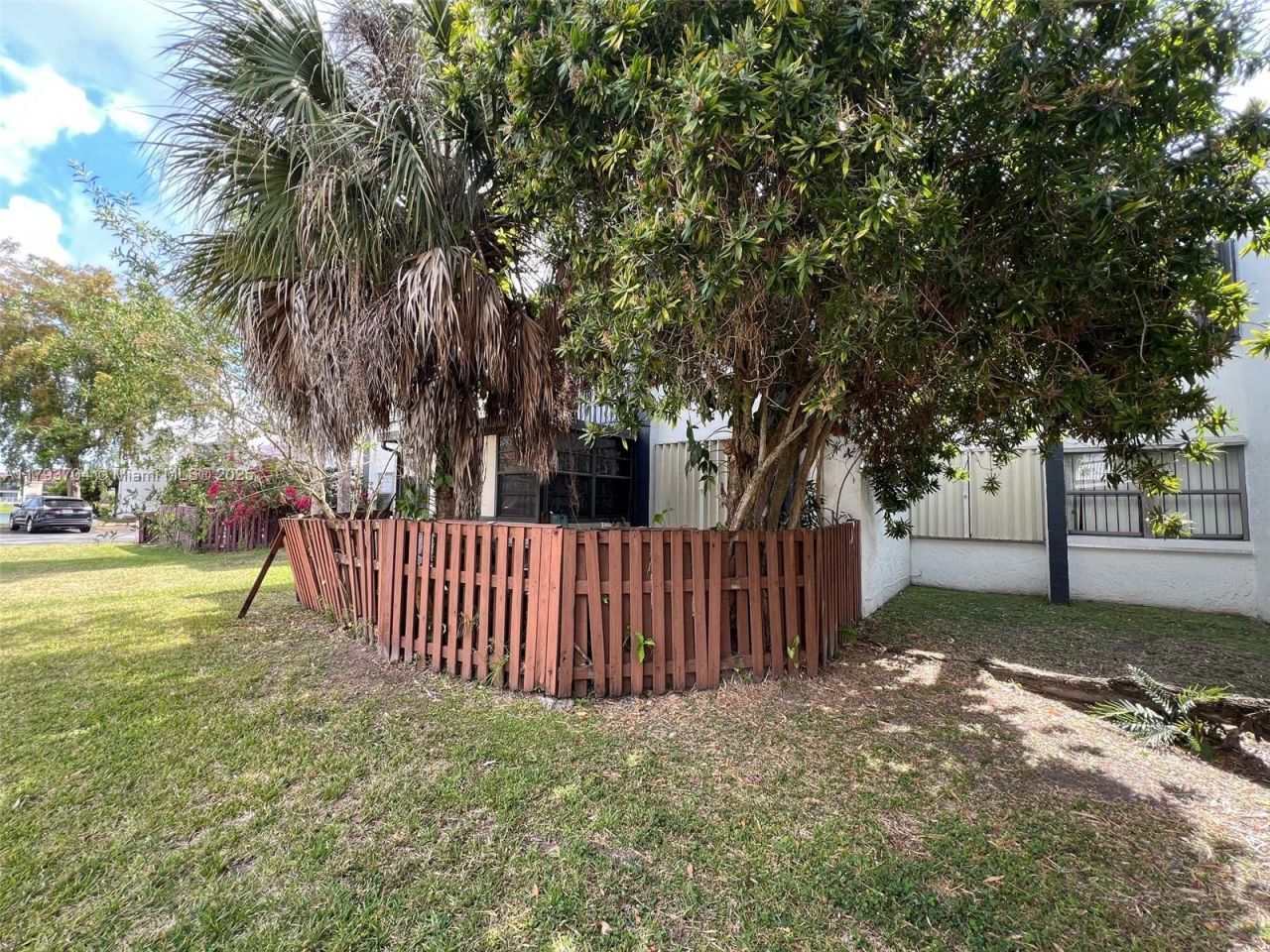 460 W Park Dr, Unit 103, Miami, FL 33172 Photo