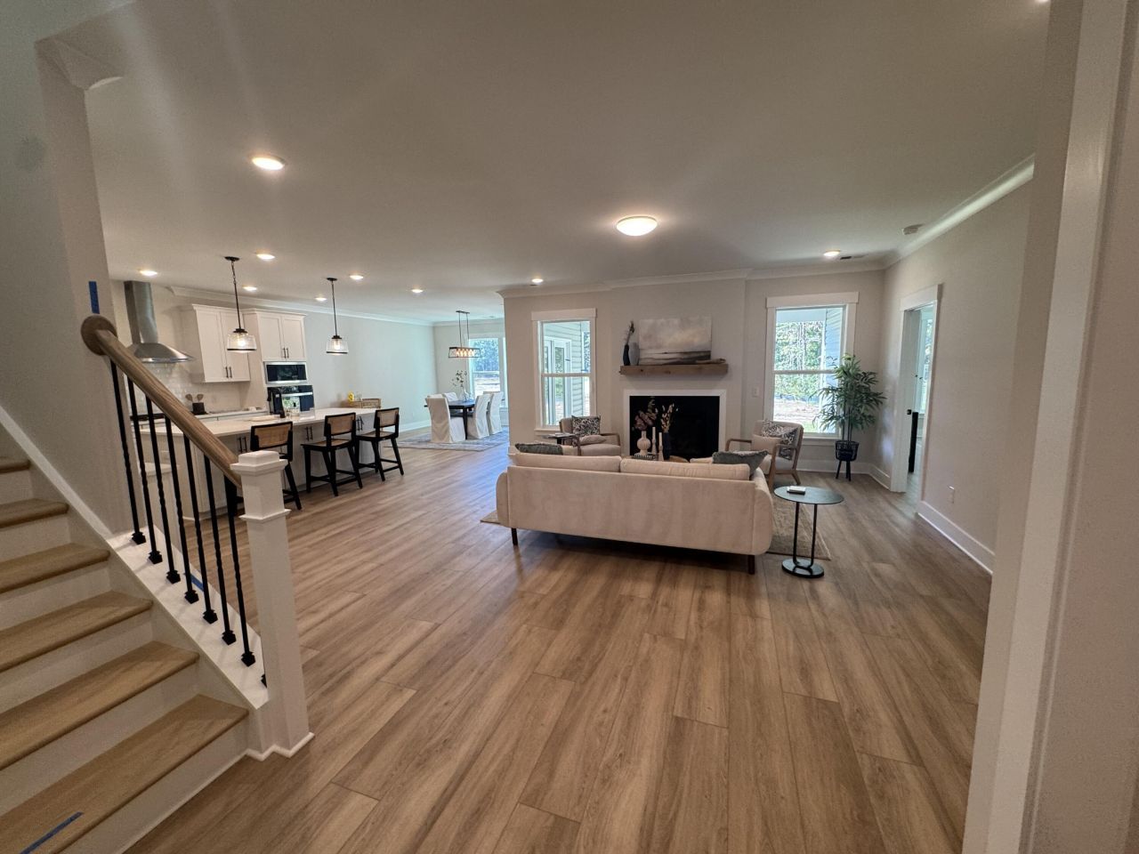 1956 Central Avenue Photo 9