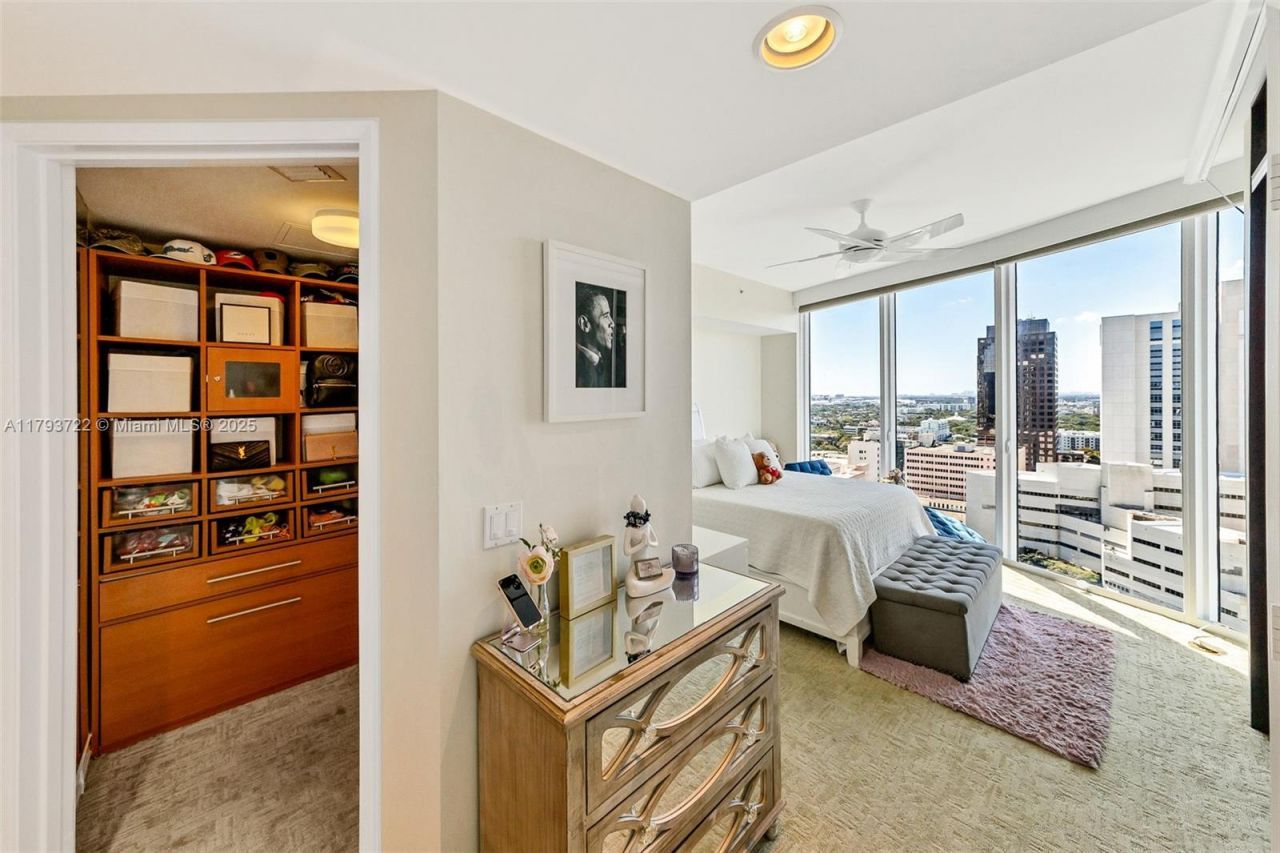 333 Las Olas Way, Unit 2401, Fort Lauderdale, FL 33301 Photo