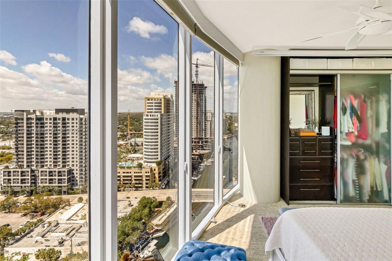 333 Las Olas Way, Unit 2401, Fort Lauderdale, FL 33301 Photo