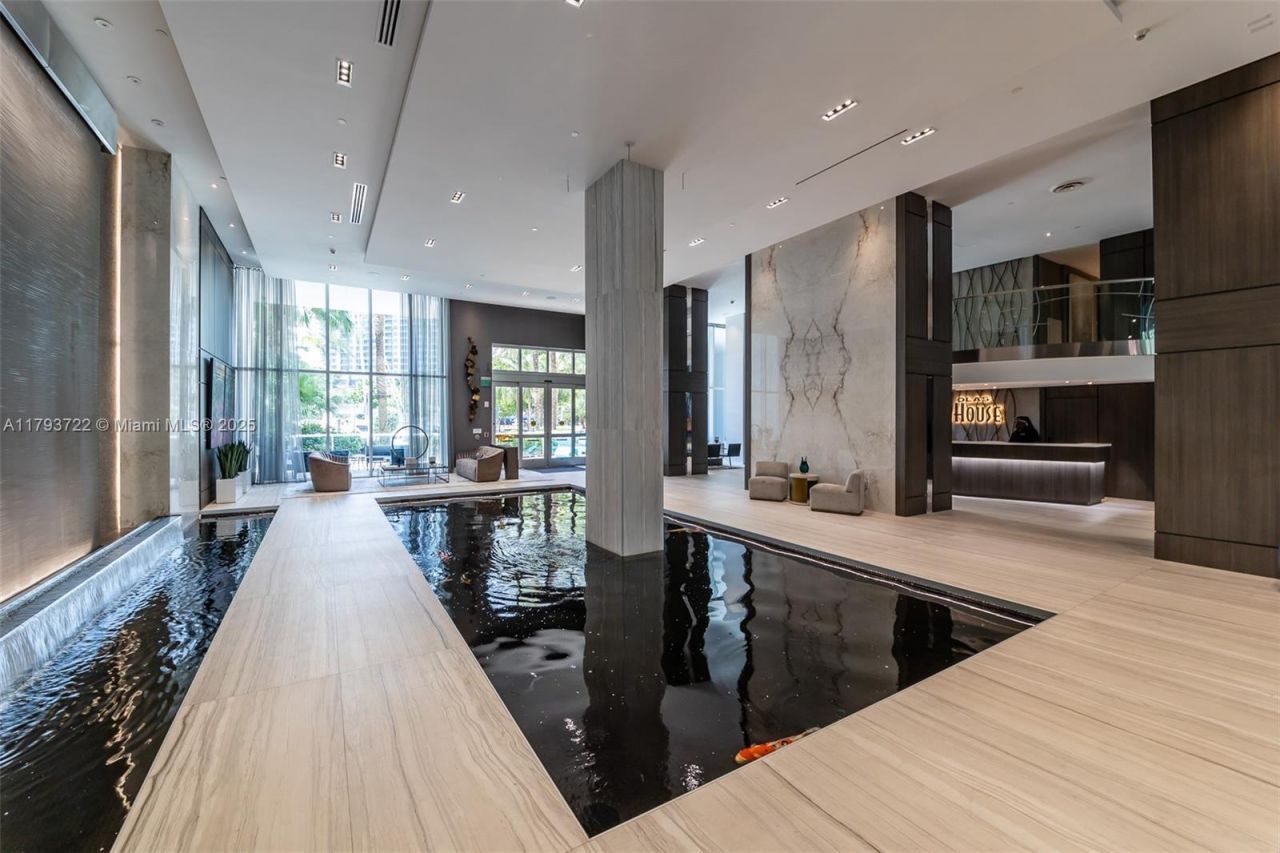 333 Las Olas Way, Unit 2401, Fort Lauderdale, FL 33301 Photo