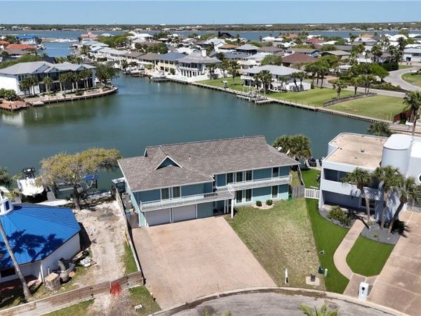 25 Blue Heron, Rockport, TX 78382