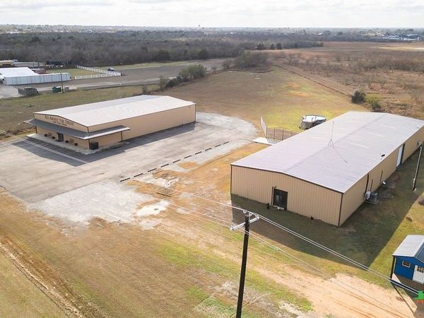 13955 US Highway 77, Victoria, TX 77904