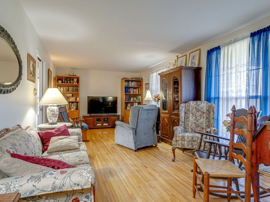 Property Image 6
