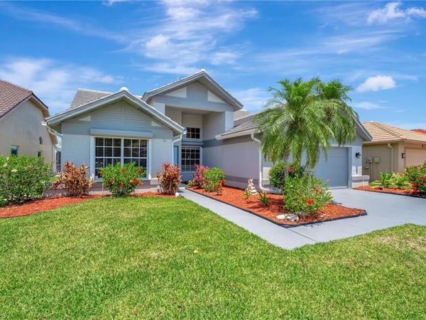 8216 Breton CIR, FORT MYERS, FL 33912