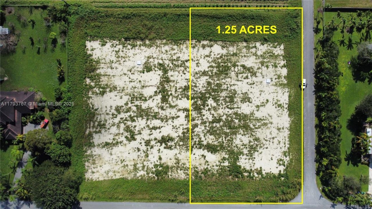 21298 SW 238th St, Miami, FL 33031 Photo