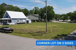 399 Elizabeth Dr. photo 4