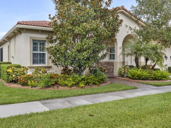 10245 SW Reggiani Road, Port St. Lucie, FL 34986