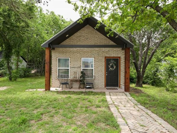 1013 Clay Street, Nocona, TX 76255