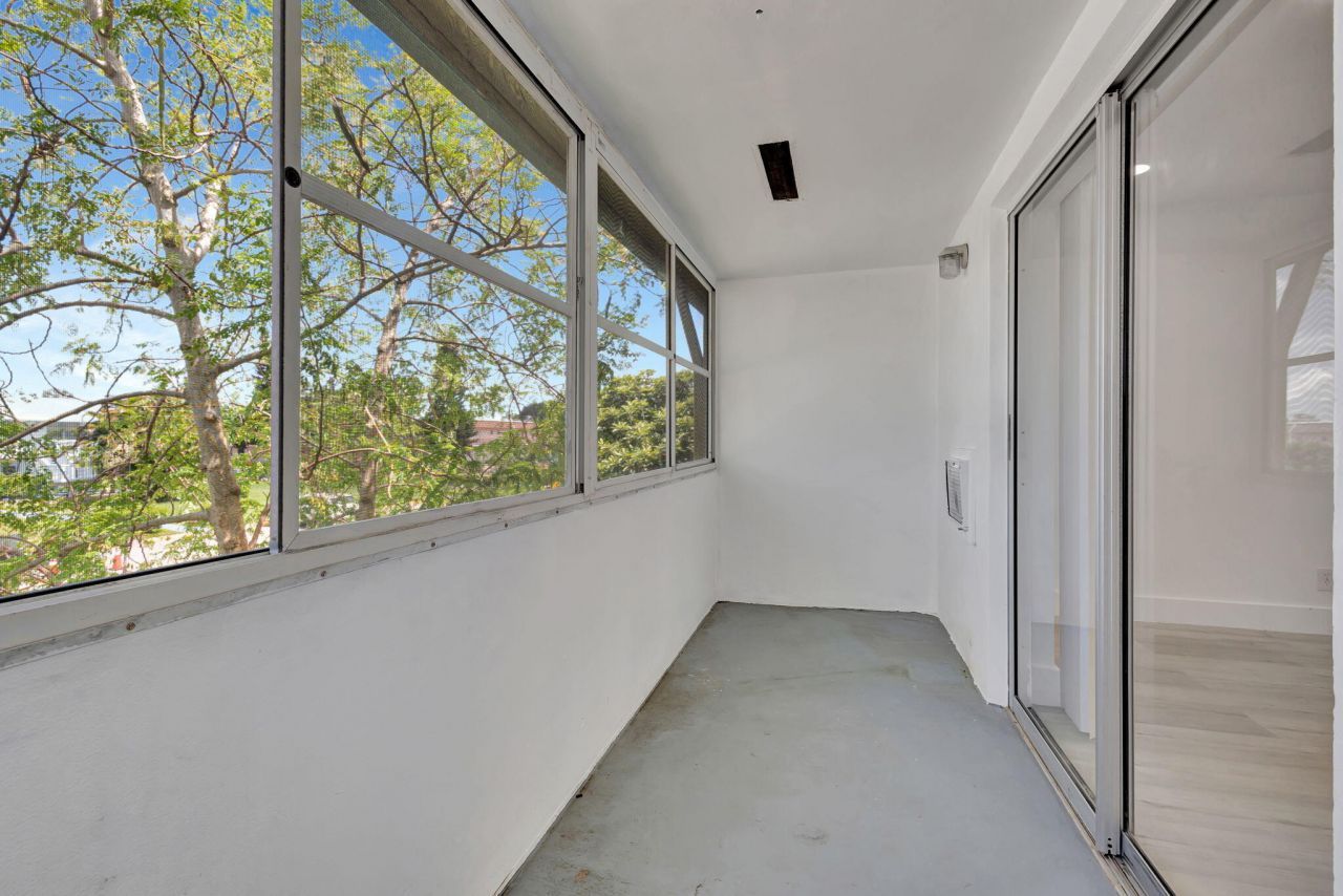 110 Dorchester E, West Palm Beach, FL 33417 Photo